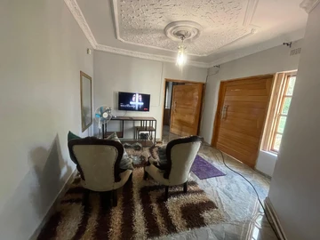 6 Bedroom House