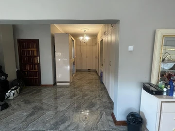 6 Bedroom House